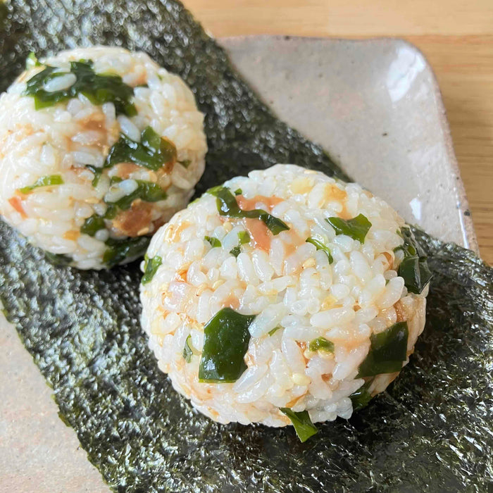 夏のダイエットに！梅わかめ香る和むすび