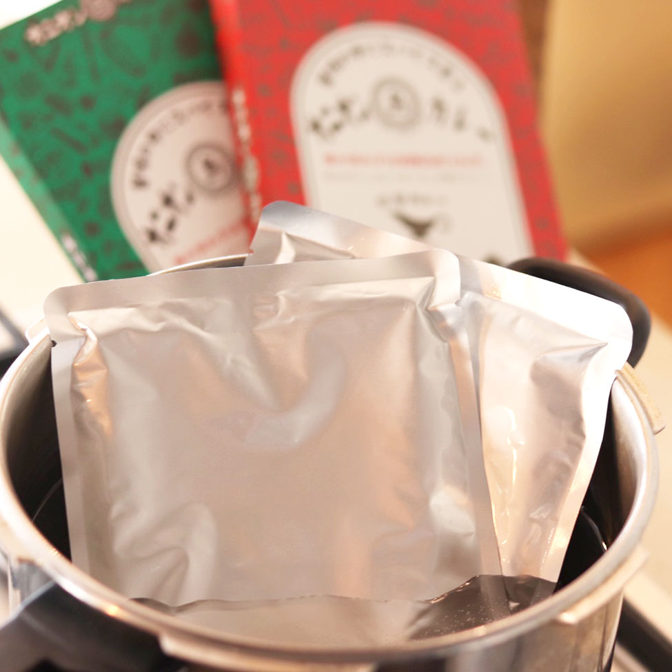欧風カレーの味の決め手は淡路島産玉ねぎ！オニオン島カレー 中辛5食セット【兵庫県淡路島産】
